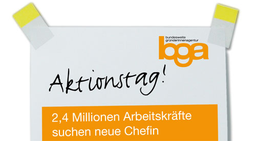 Zettel mit der Aufschrift bga Aktionstag 2,4 Millionen Arbeitskräfte suchen neue Chefin Zettel mit der Aufschrift bga Aktionstag 2,4 Millionen Arbeitskräfte suchen neue Chefin